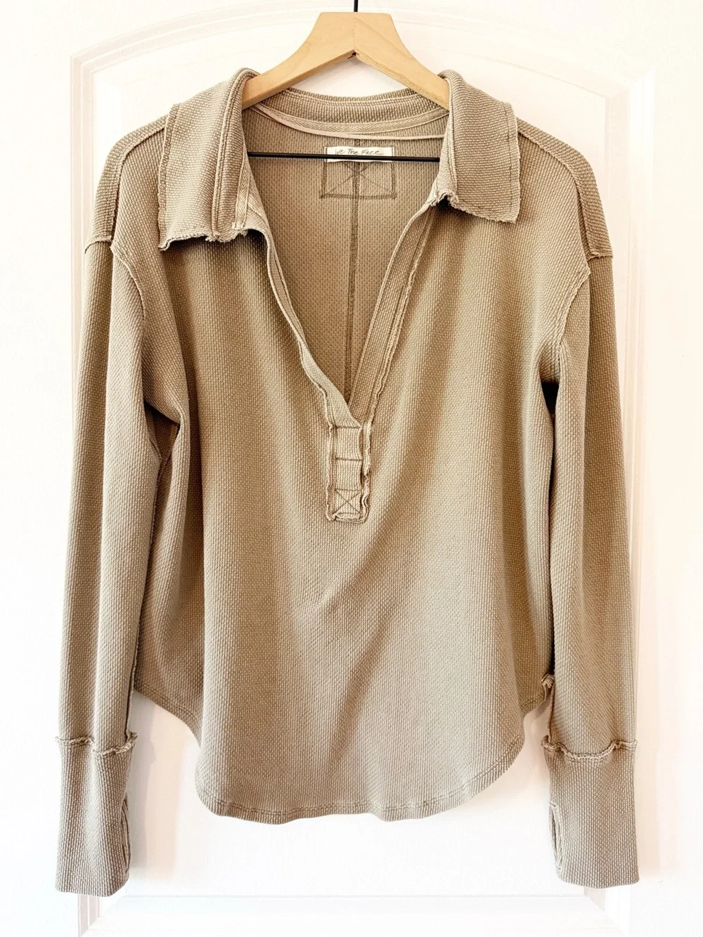 FREE PEOPLE Anakin Thermal Slouchy Henley Shirt Cobra Green Medium
